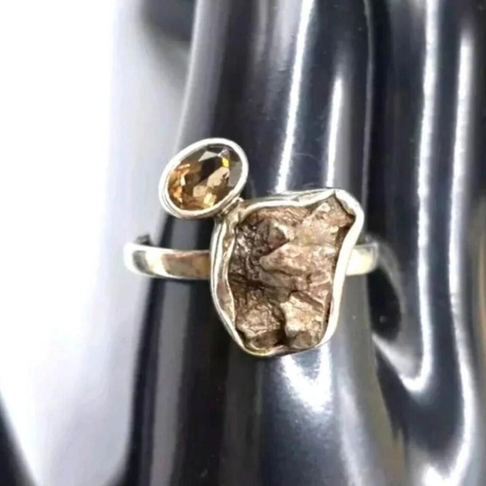 Vintage-supply Women's Brown and Silver Jewellery